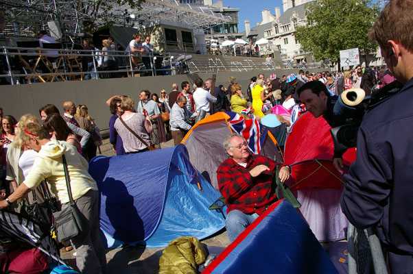 Crowd at Westminster Abbey